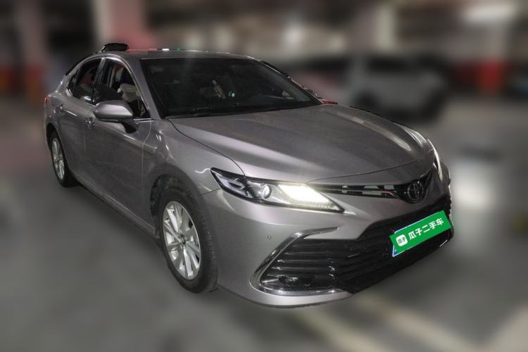 Used Toyota Camry 2021 2.0G Luxury Edition Front Right 45 Deg