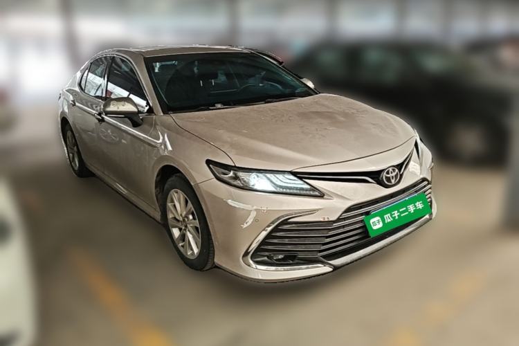 Used Toyota Camry 2021 2.0G Luxury Edition Front Right 45 Deg