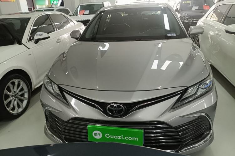 Used Toyota Camry 2021 2.0G Luxury Edition Front