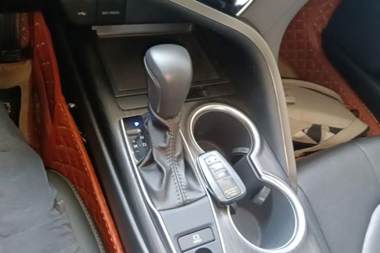 Used Toyota Camry 2021 2.0G Luxury Edition Gear Lever