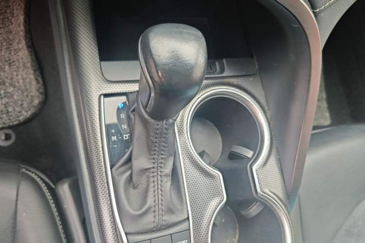 Used Toyota Camry 2021 2.0S FENGSHANG Edition Gear Lever