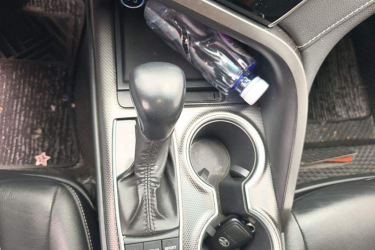 Used Toyota Camry 2021 2.5S Fēngshàng Edition Gear Lever