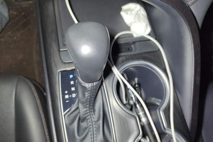 Used Toyota Camry 2021 2.0G Luxury Edition Gear Lever
