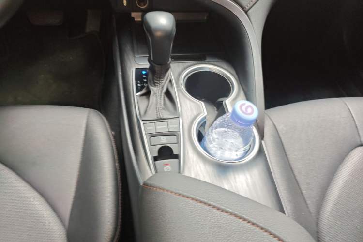 Used Toyota Camry 2021 2.5G Luxury Edition Gear Lever