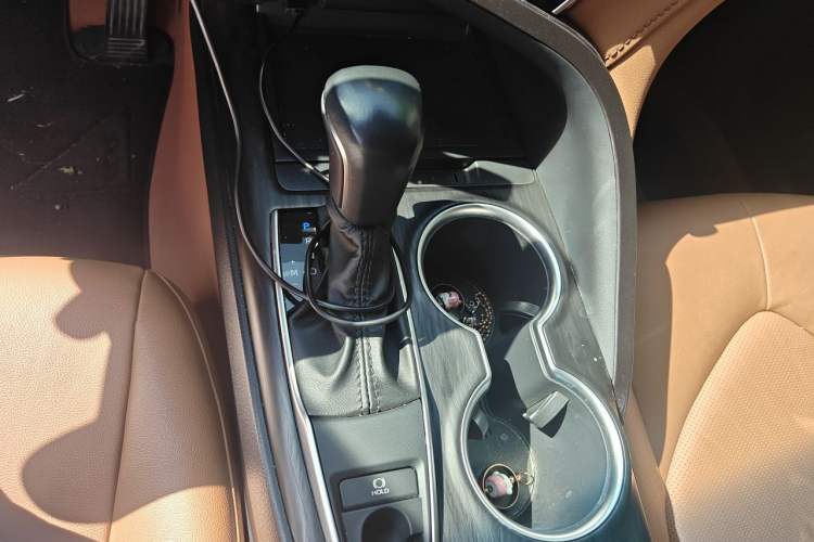 Used Toyota Camry 2021 2.0G Luxury Edition Gear Lever