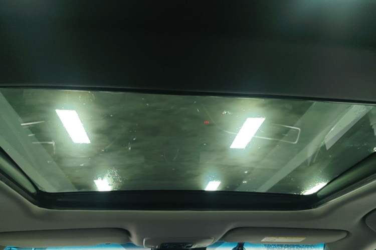 Used Toyota Camry 2021 2.5G Luxury Edition Headliner