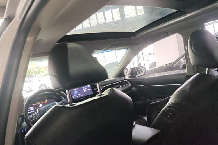 Used Toyota Camry 2021 2.5G Luxury Edition Headliner