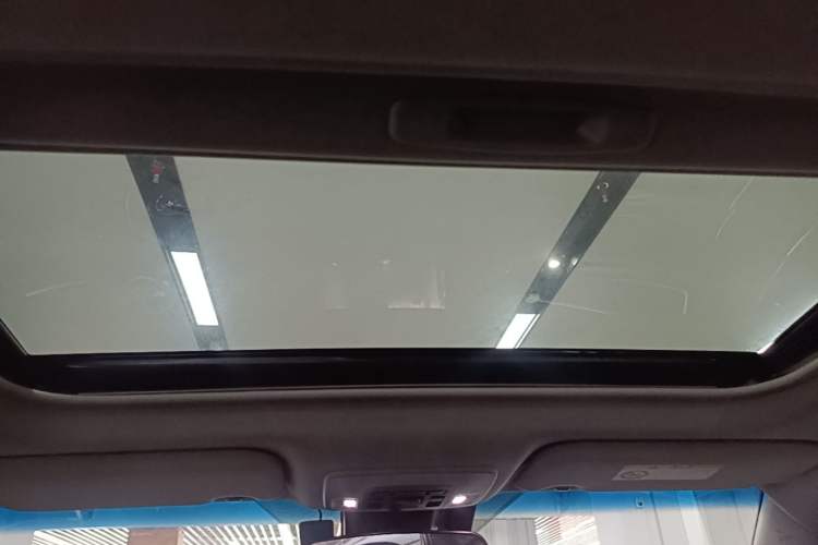 Used Toyota Camry 2021 2.0G Luxury Edition Headliner