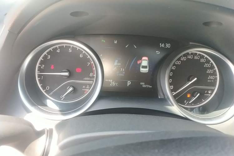 Used Toyota Camry 2021 2.0G Luxury Edition Instrument Cluster
