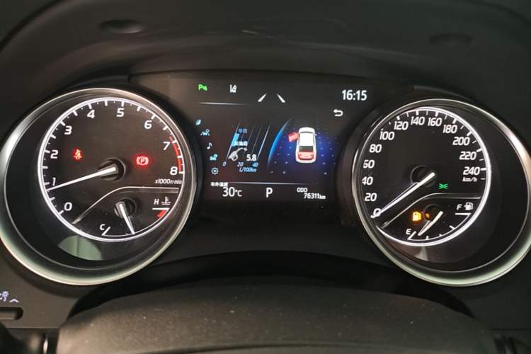 Used Toyota Camry 2021 2.0G Luxury Edition Instrument Cluster