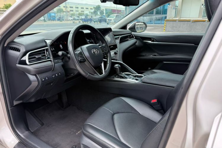 Used Toyota Camry 2021 2.5G Luxury Edition Interior 1