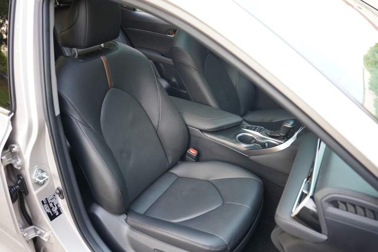 Used Toyota Camry 2021 2.5G Luxury Edition Interior 10
