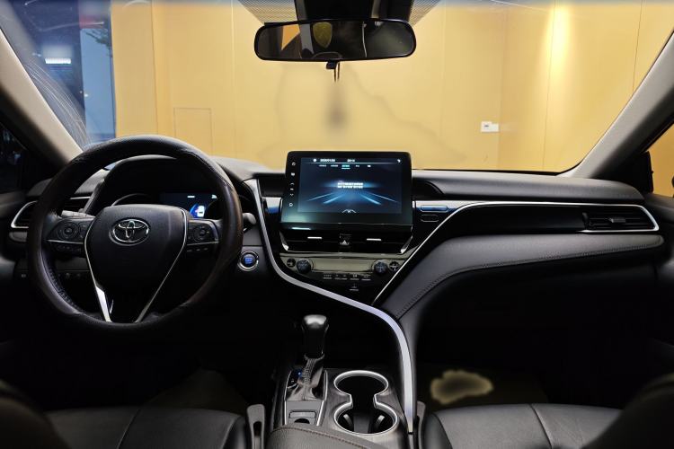 Used Toyota Camry 2021 2.0G Luxury Edition Interior 14