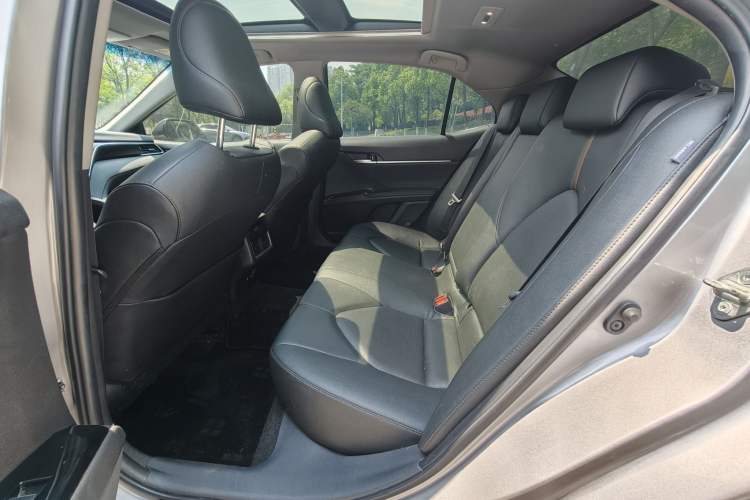 Used Toyota Camry 2021 2.5G Luxury Edition Interior 2