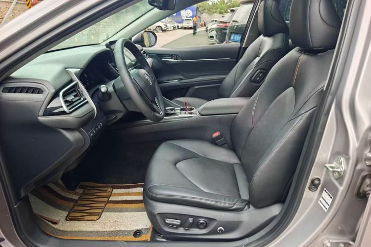 Used Toyota Camry 2021 Dual-Motor 2.5HG Luxury Edition Interior 3