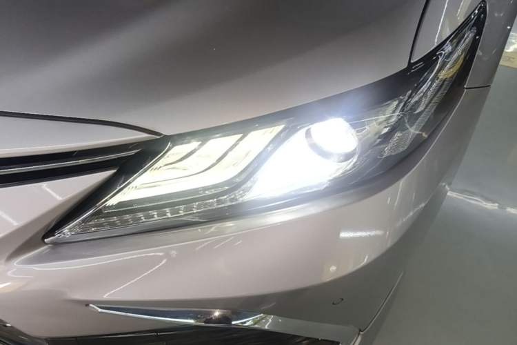 Used Toyota Camry 2021 2.5G Luxury Edition Left Front Headlight