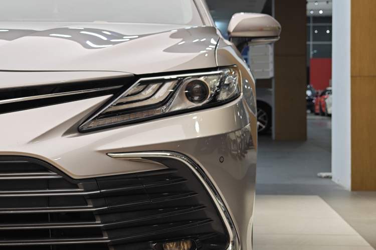 Used Toyota Camry 2021 2.0G Luxury Edition Left Front Headlight
