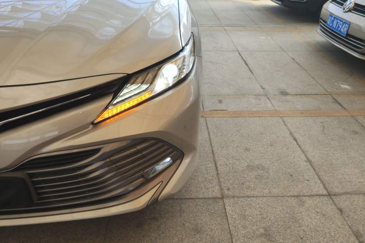 Used Toyota Camry 2021 2.0G Luxury Edition Left Front Headlight