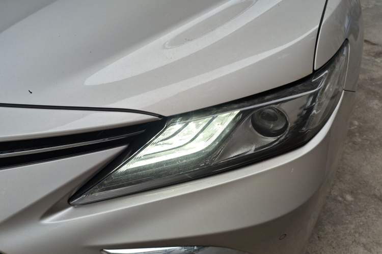 Used Toyota Camry 2021 2.5G Luxury Edition Left Front Headlight