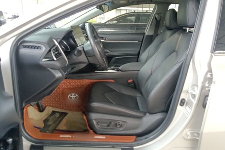 Used Toyota Camry 2021 2.0G Luxury Edition Left Front Seat
