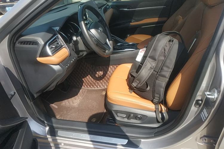 Used Toyota Camry 2021 2.0G Luxury Edition Left Front Seat