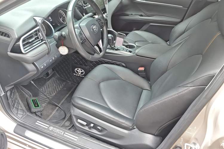 Used Toyota Camry 2021 2.0G Luxury Edition Left Front Seat
