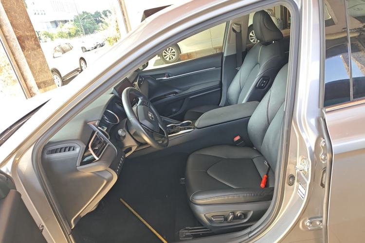 Used Toyota Camry 2021 2.0G Luxury Edition Left Front Seat