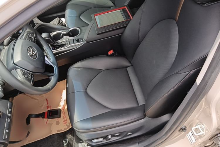 Used Toyota Camry 2021 2.0G Luxury Edition Left Front Seat