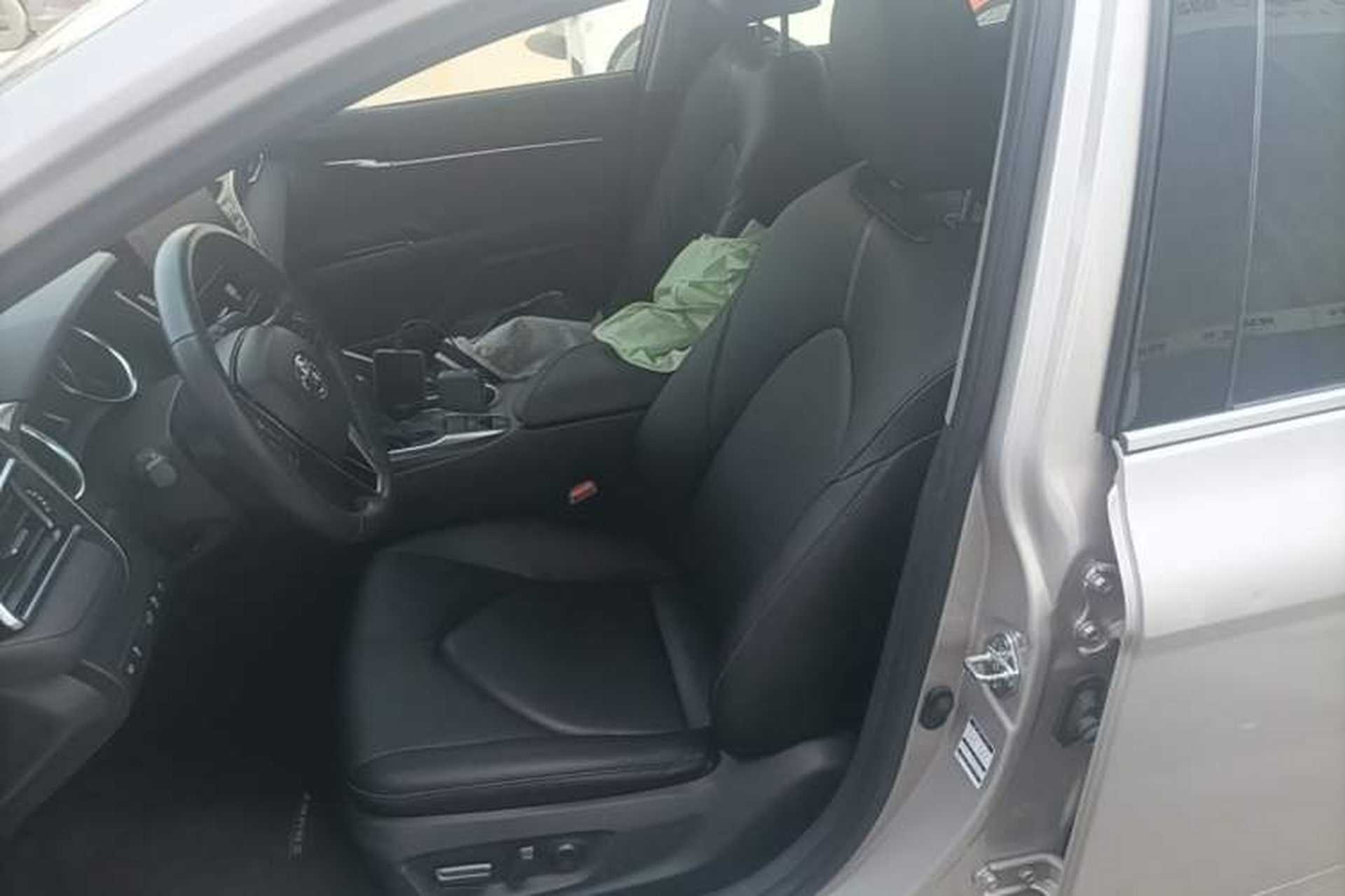 Used Toyota Camry 2021 2.0G Luxury Edition Left Front Seat