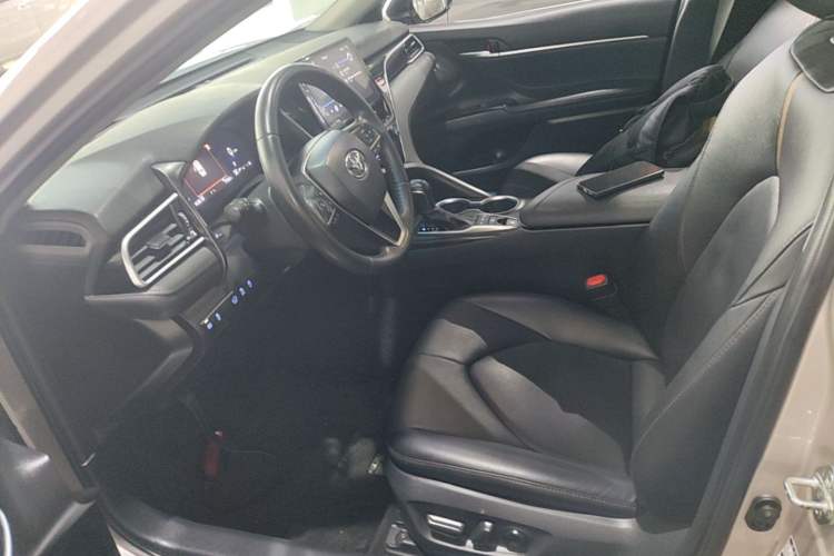 Used Toyota Camry 2021 2.5G Luxury Edition Left Front Seat
