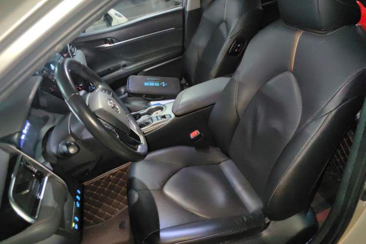 Used Toyota Camry 2021 2.5G Luxury Edition Left Front Seat