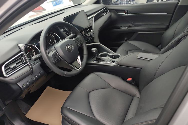 Used Toyota Camry 2021 2.0G Luxury Edition Left Front Seat