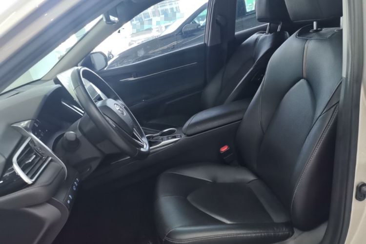Used Toyota Camry 2021 2.5G Luxury Edition Left Front Seat