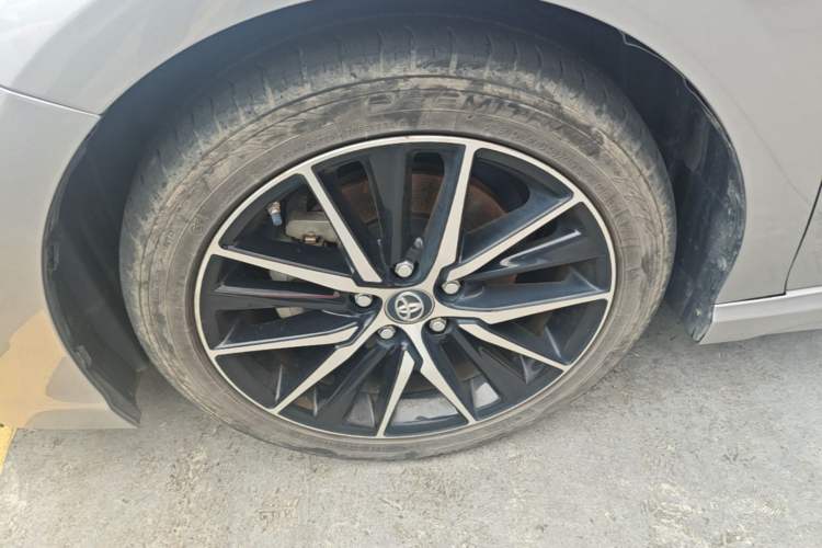 Used Toyota Camry 2021 2.0S FENGSHANG Edition Left Front Wheel Hub
