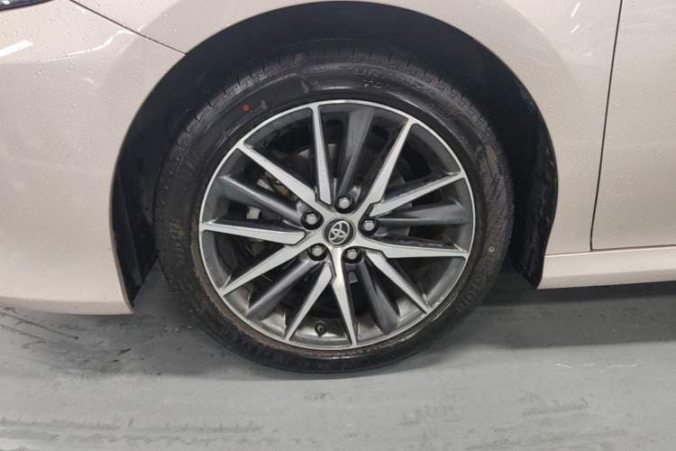 Used Toyota Camry 2021 2.5G Luxury Edition Left Front Wheel Hub