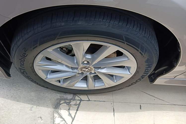 Used Toyota Camry 2021 2.0G Luxury Edition Left Front Wheel Hub