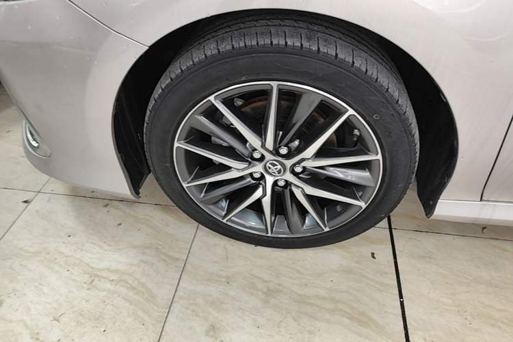 Used Toyota Camry 2021 2.5G Luxury Edition Left Front Wheel Hub