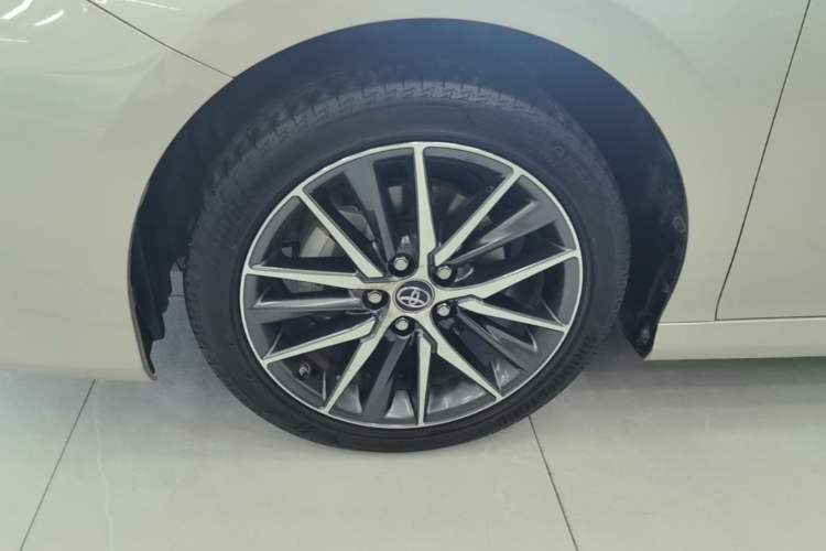 Used Toyota Camry 2021 2.5G Luxury Edition Left Front Wheel Hub