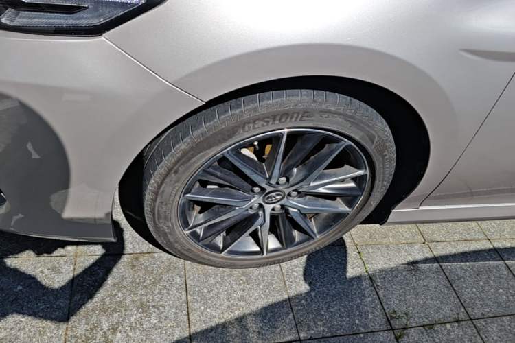 Used Toyota Camry 2021 2.5G Luxury Edition Left Front Wheel Hub