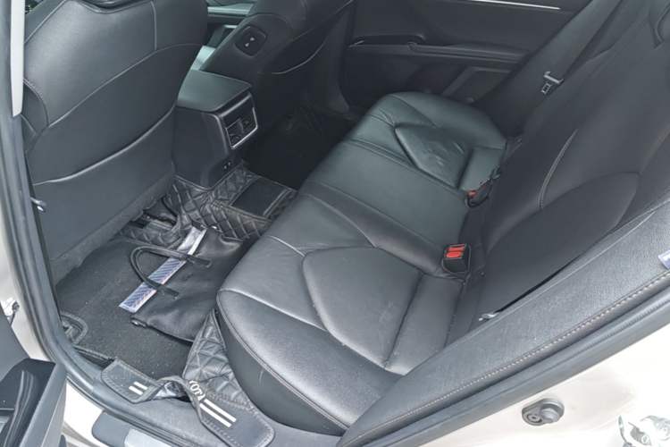 Used Toyota Camry 2021 2.0G Luxury Edition Left Rear Seat
