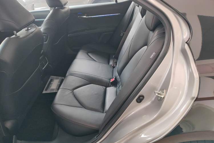 Used Toyota Camry 2021 2.5G Luxury Edition Left Rear Seat