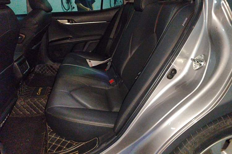 Used Toyota Camry 2021 2.0G Luxury Edition Left Rear Seat