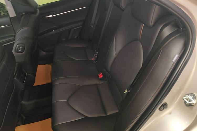 Used Toyota Camry 2021 2.5G Luxury Edition Left Rear Seat