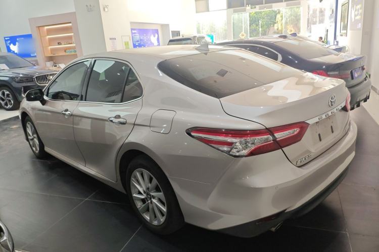 Used Toyota Camry 2021 2.0G Luxury Edition Left Side