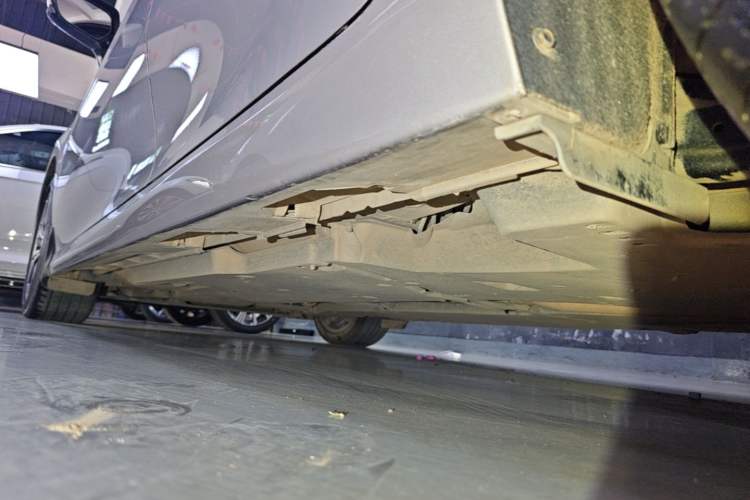 Used Toyota Camry 2021 2.5G Luxury Edition Left Side Sill