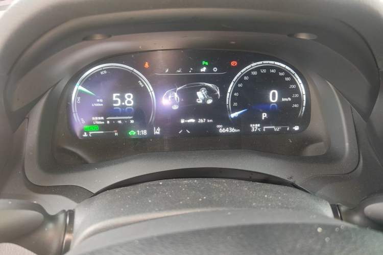 Used Toyota Camry 2021 Dual-Motor 2.5HG Luxury Edition Odometer Close Up