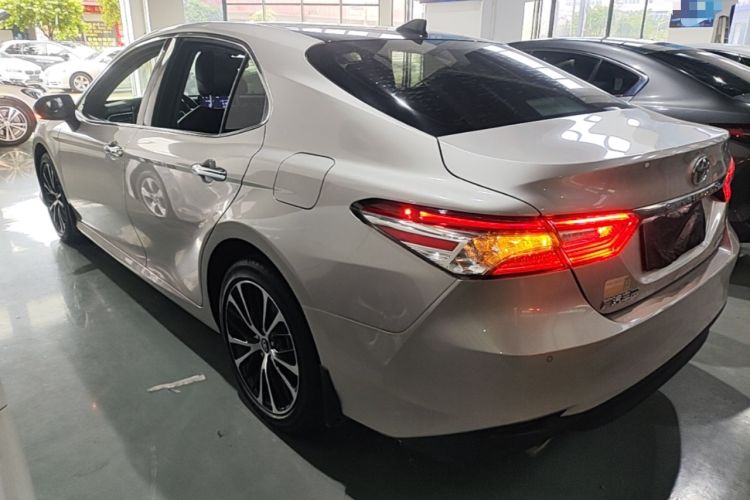 Used Toyota Camry 2021 2.5G Luxury Edition Rear Left 45 Deg