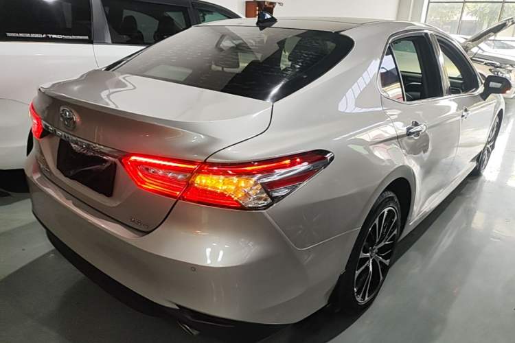 Used Toyota Camry 2021 2.5G Luxury Edition Rear Right 45 Deg
