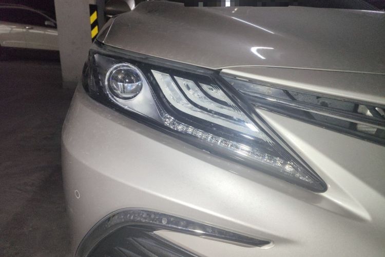 Used Toyota Camry 2021 2.0G Luxury Edition Right Front Headlight