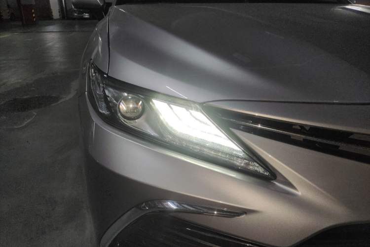 Used Toyota Camry 2021 2.0G Luxury Edition Right Front Headlight